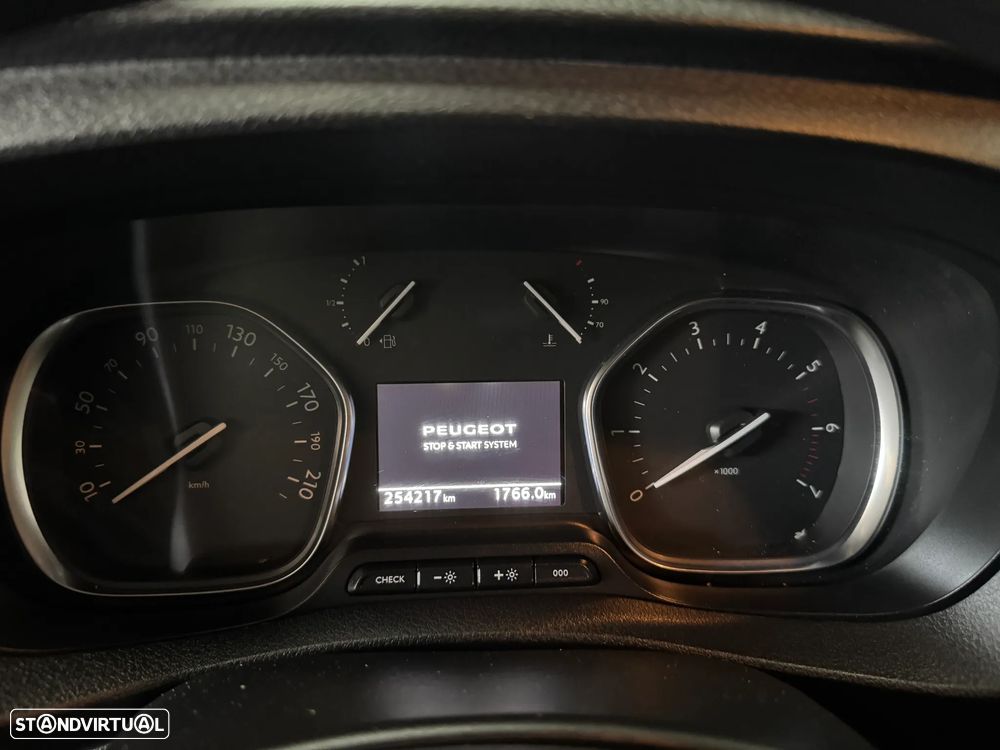 Peugeot Expert 1.6 BlueHdi - 9