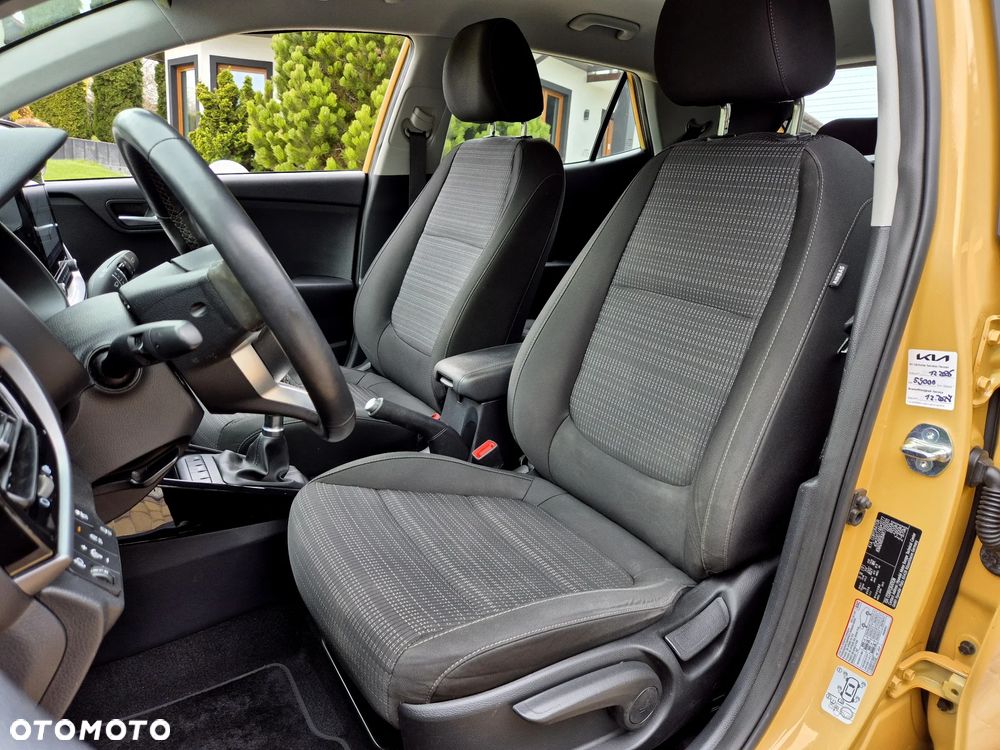 Kia Stonic 1.2 L Business Line - 10