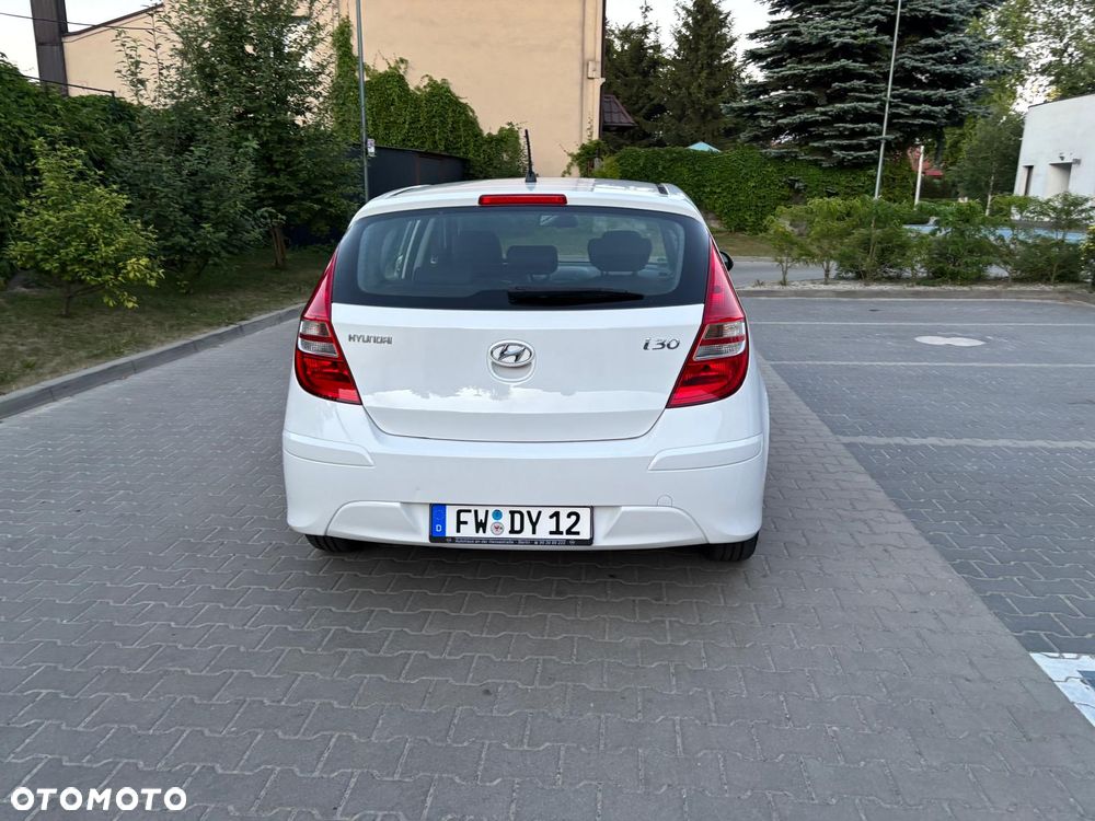 Hyundai i30 1.4 Comfort World Cup - 28