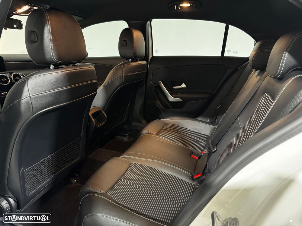 Mercedes-Benz A 250 - 30