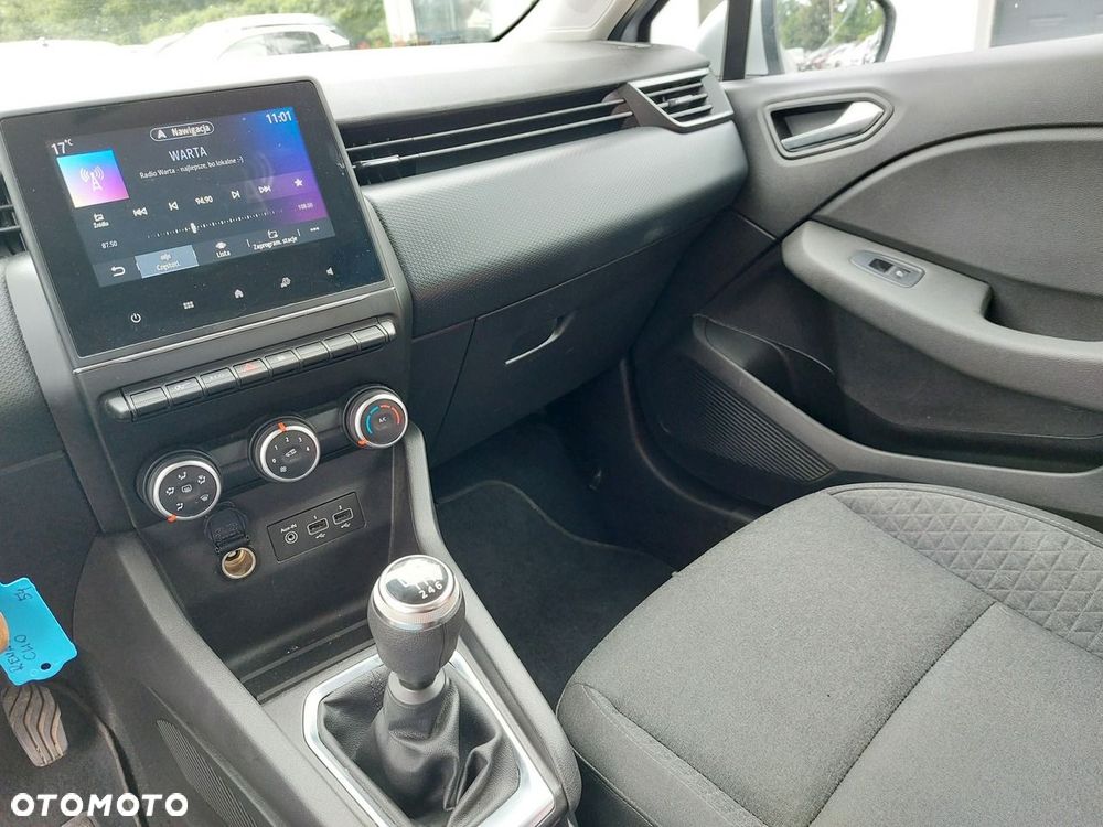 Renault Clio - 22