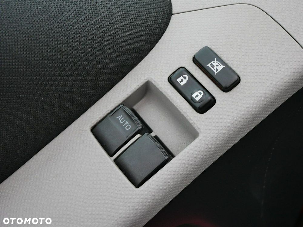 Toyota Yaris 1.33 Active - 23