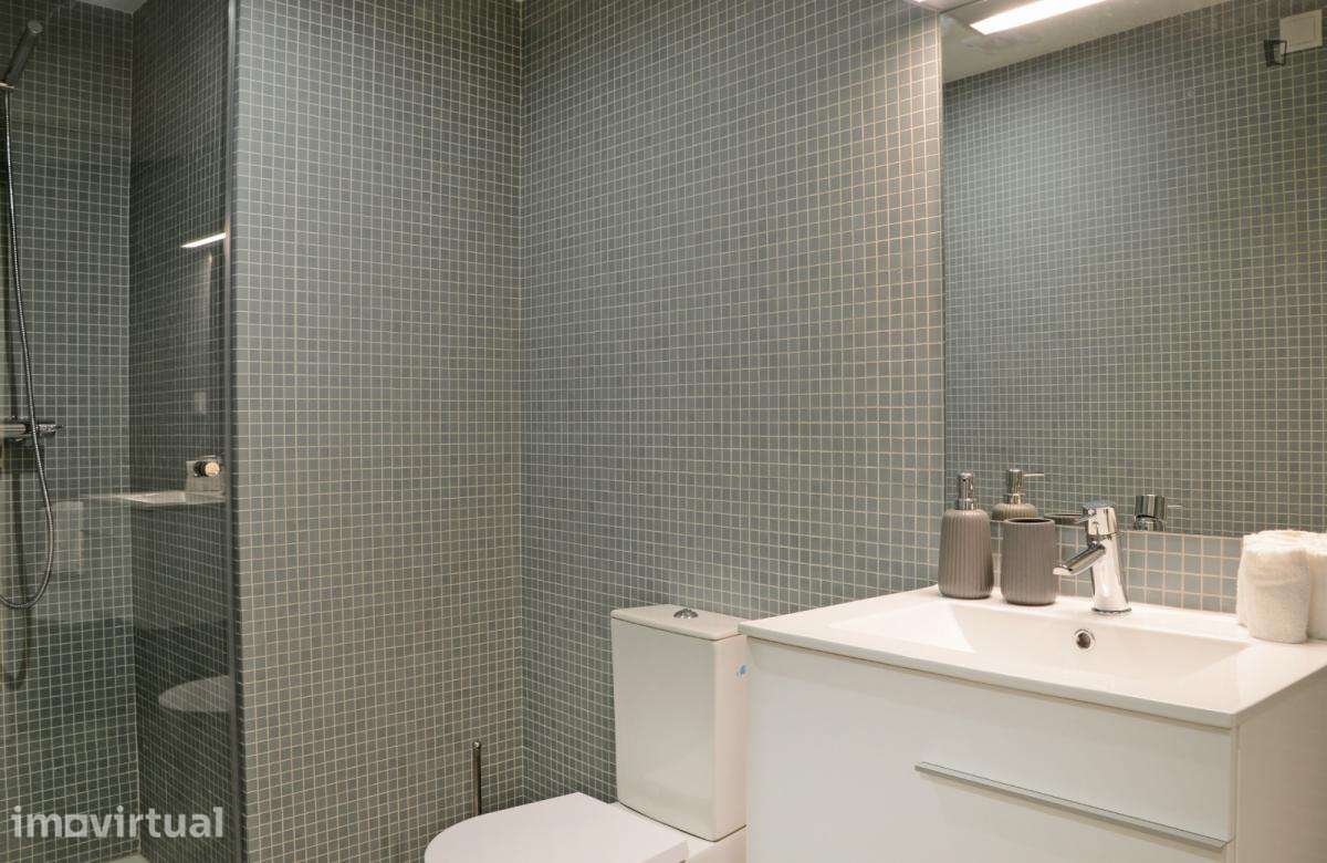 Apartamento com 2 quartos - localizado em Vitória Porto - Grande imagem: 2/25
