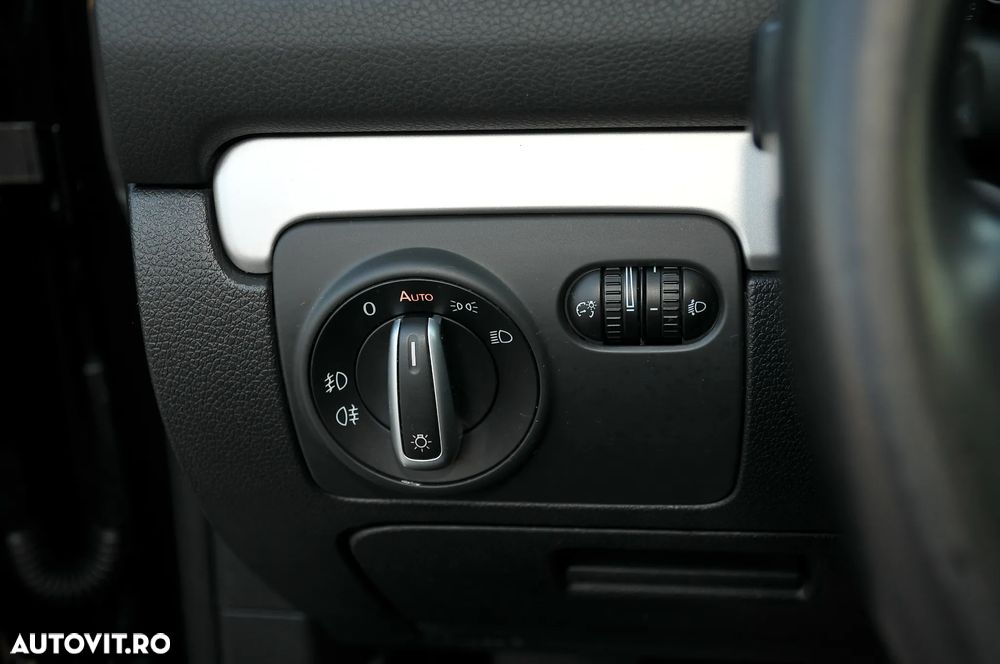 Volkswagen Golf 2.0 TDI DPF Trendline - 21