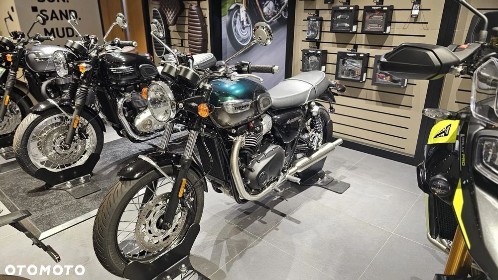 Triumph Bonneville - 2