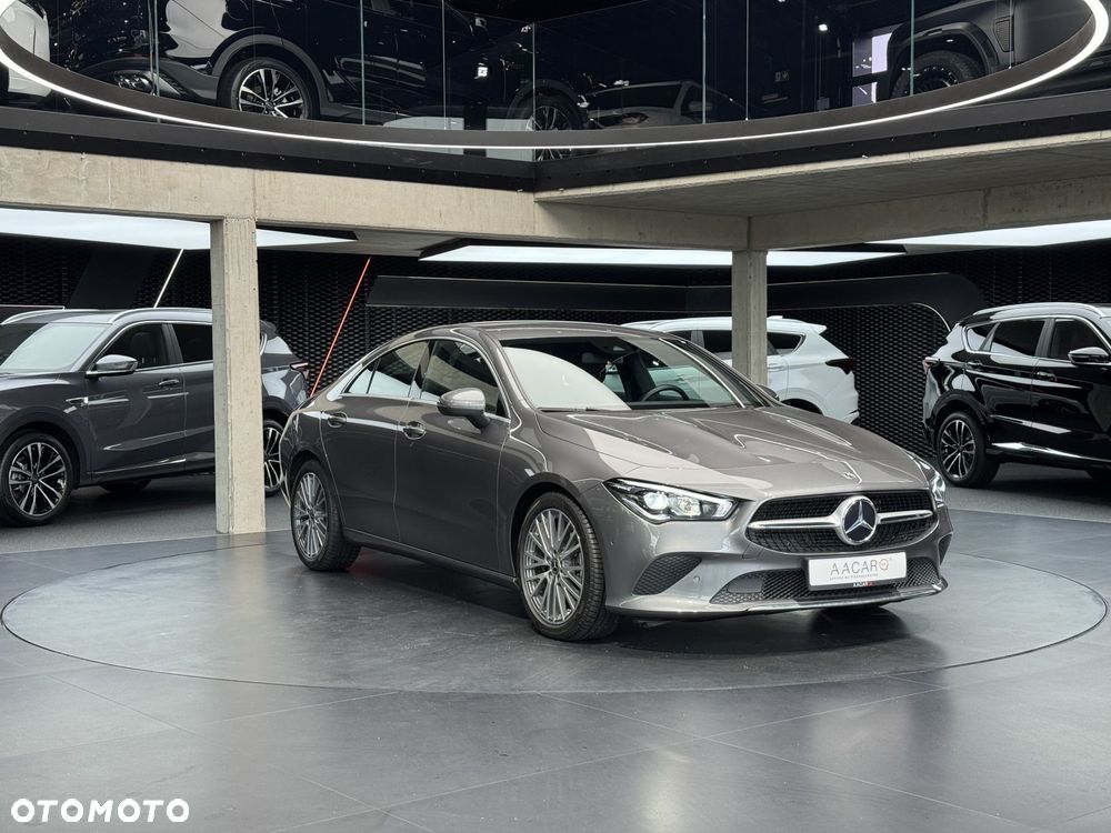 Mercedes-Benz CLA 180 Progressive 7G-DCT - 8