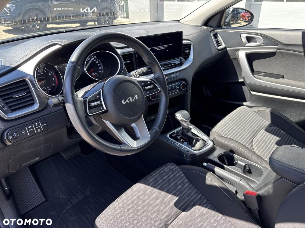 Kia Ceed 1.5 T-GDI M DCT - 10