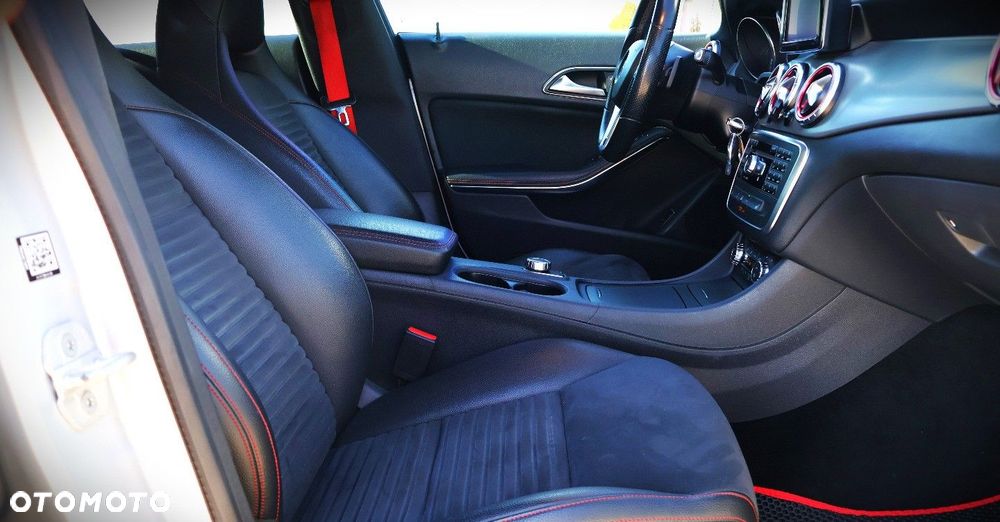 Mercedes-Benz CLA - 18