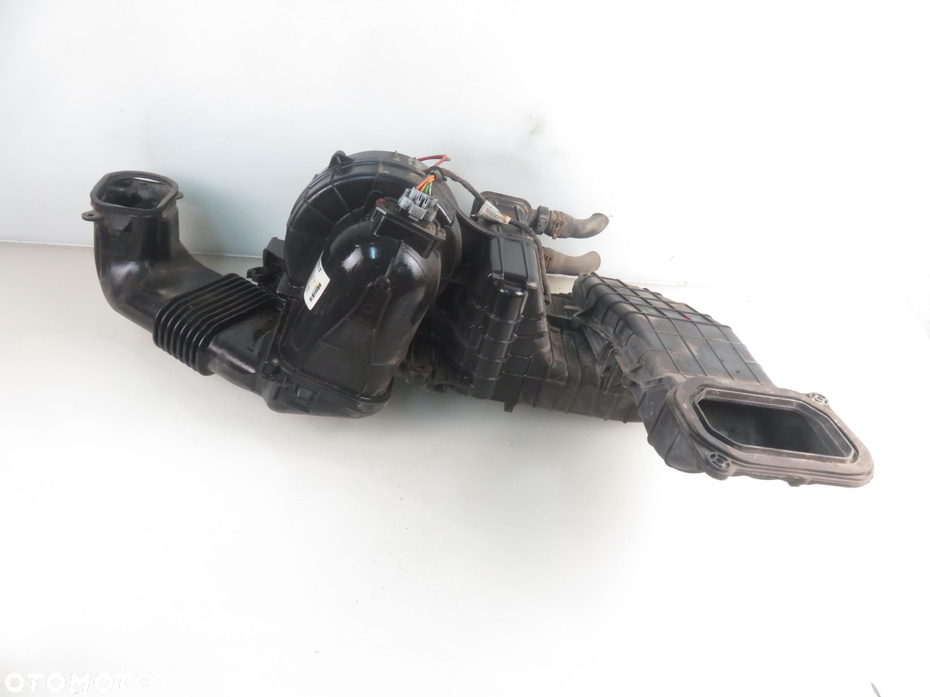 NAGRZEWNICA RENAULT TRAFIC II 8200410495A 8200410511B - 9