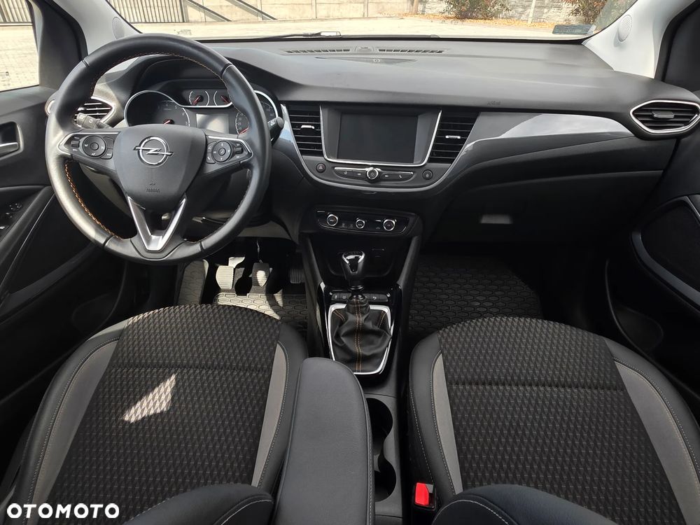 Opel Crossland X - 8