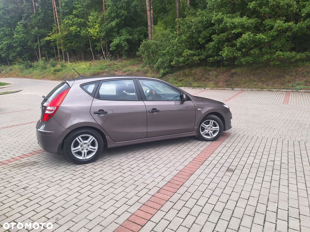 Hyundai i30 1.4 Edition Plus - 11