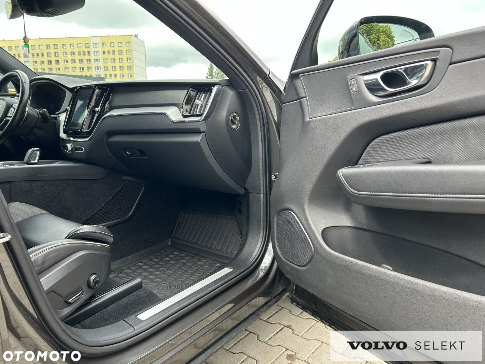 Volvo XC 60 - 24