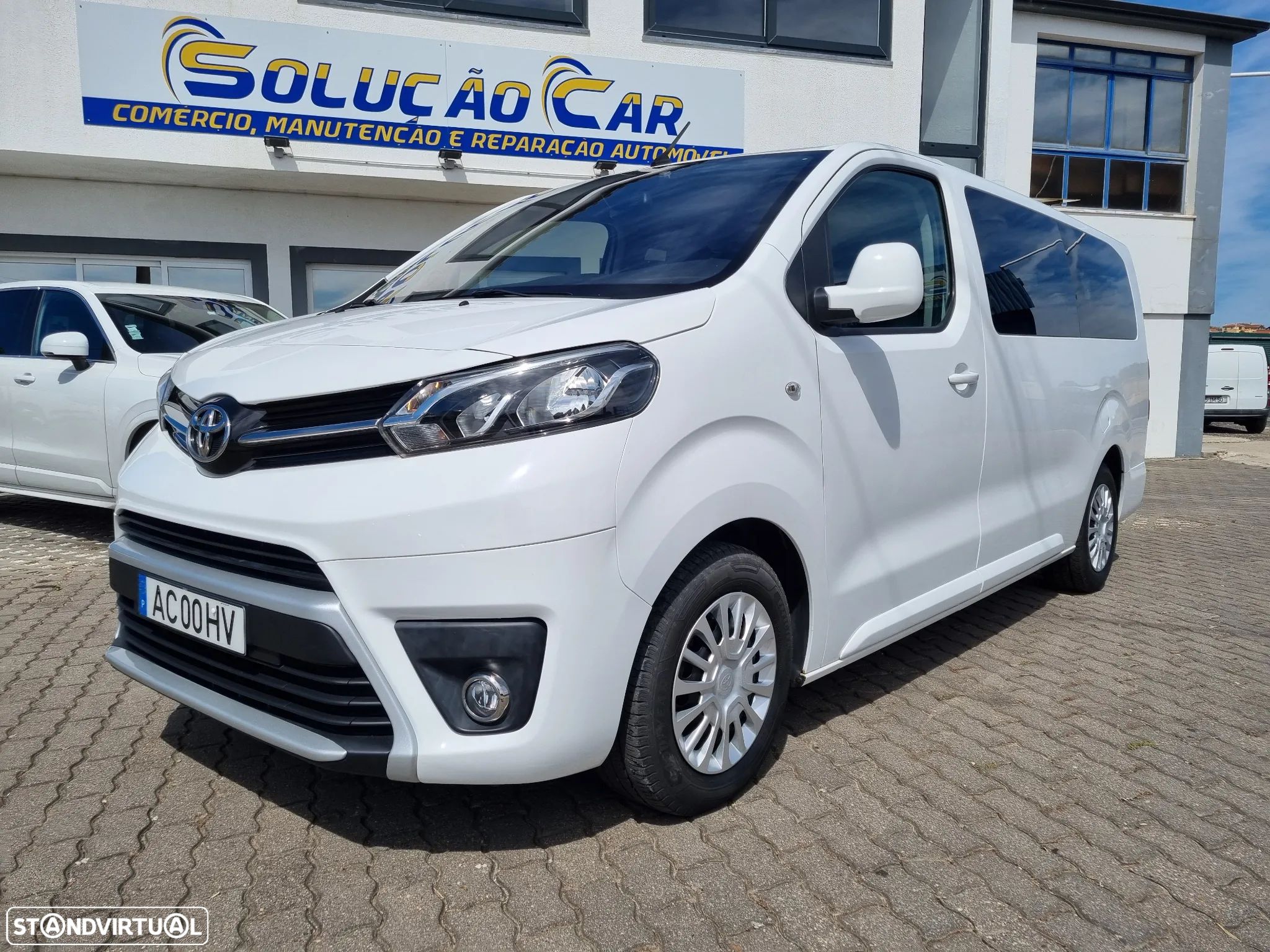 Toyota Proace Verso 1.5 D-4D L3 1.2T Comfort 9L Transporte Crianças - 1