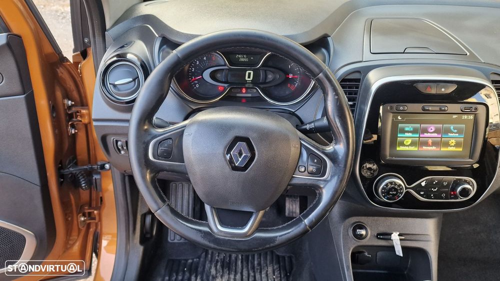 Renault Captur 1.5 dCi Exclusive EDC - 16