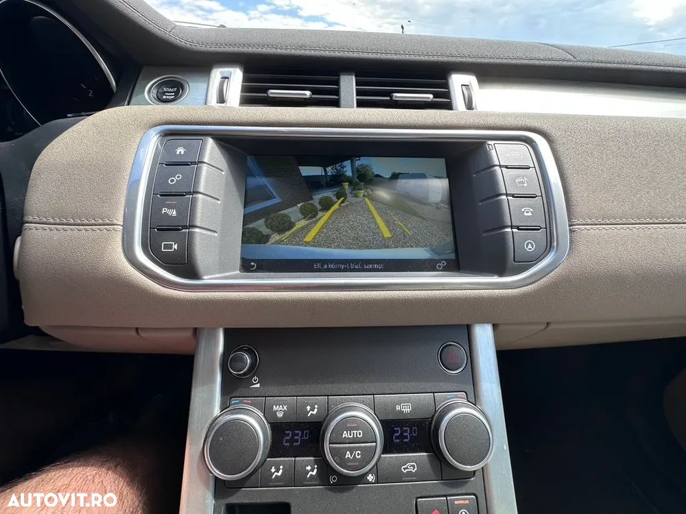 Land Rover Range Rover Evoque - 22