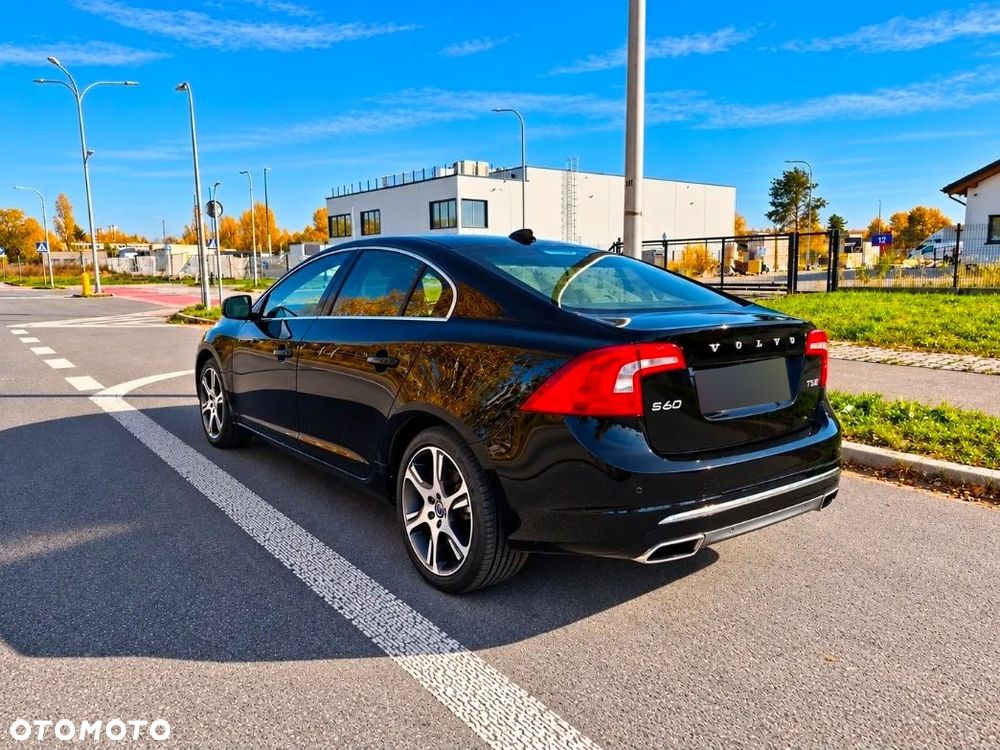 Volvo S60 T5 Drive-E R-Design Summum - 6