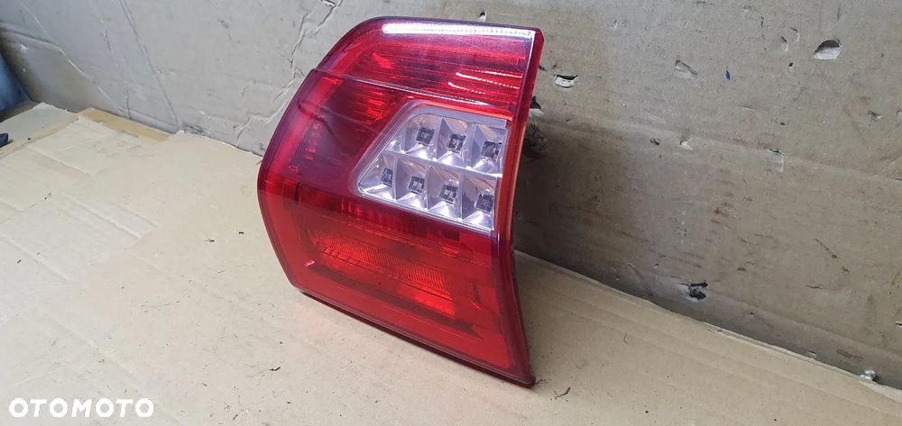 Lampa lewy tył tylna lewa w klapę Citroen C5 III Kombi 9671811480 - 2