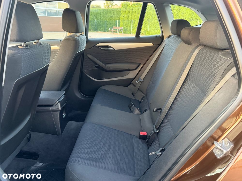 BMW X1 sDrive20d - 25