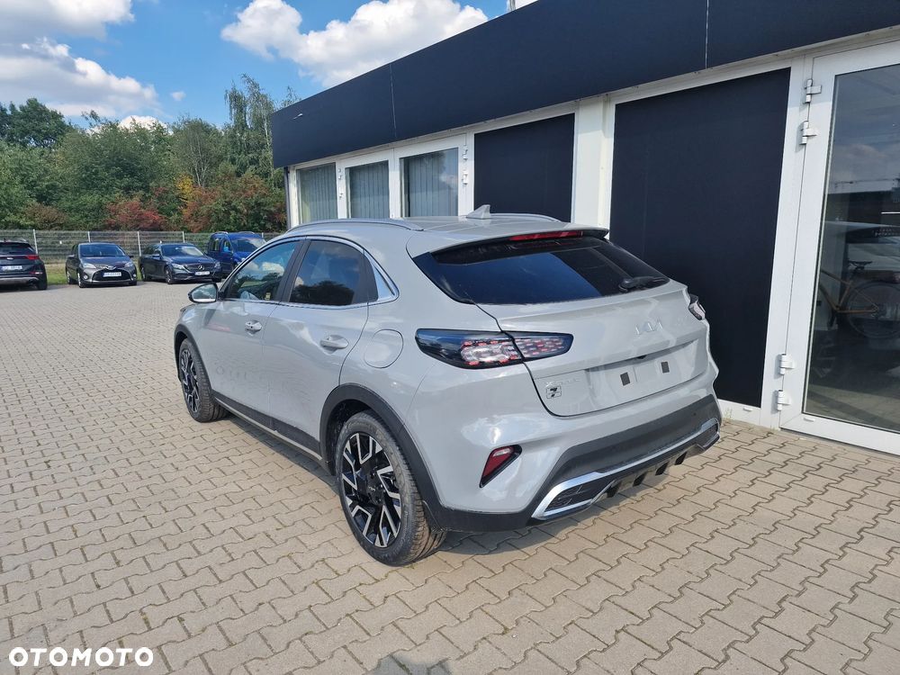 Kia XCeed 1.6 T-GDI Tribute DCT - 3