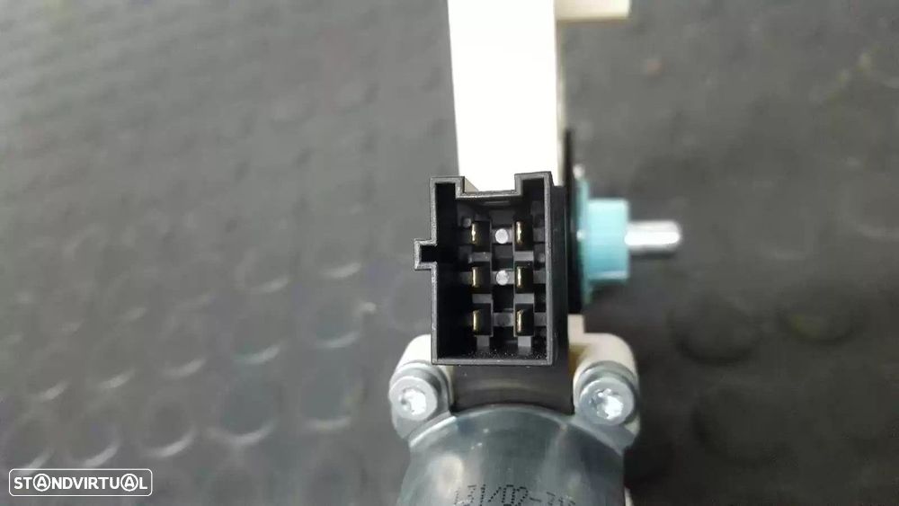MOTOR ELEVADOR DE VIDRO FRONTAL ESQUERDO MERCEDES-BENZ CLASSE B 2006 -A169820174... - 3