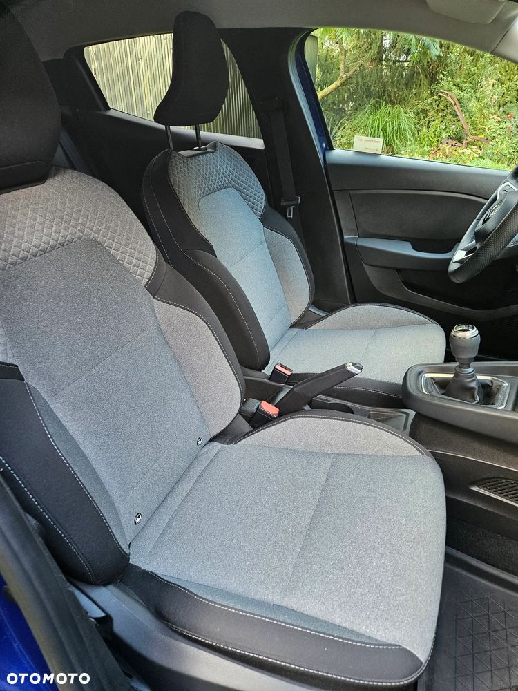 Mitsubishi Colt 1.0T Invite Style Cold - 10