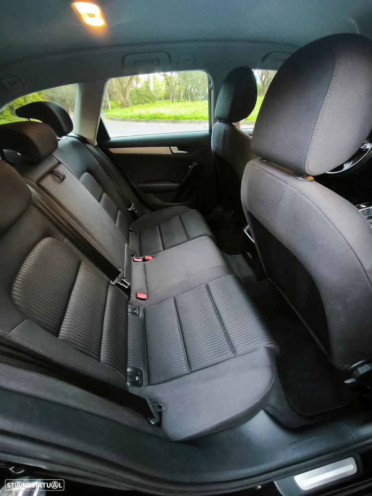 Audi A4 Avant 2.0 TDI DPF multitronic Attraction - 13