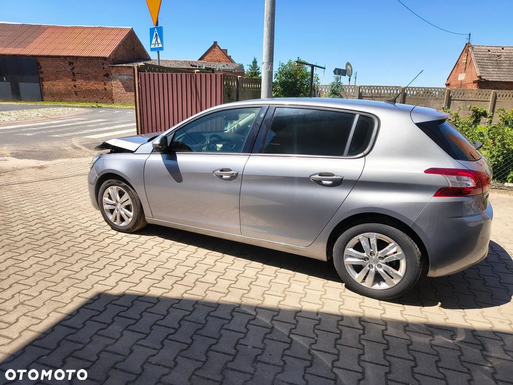 Peugeot 308 - 10