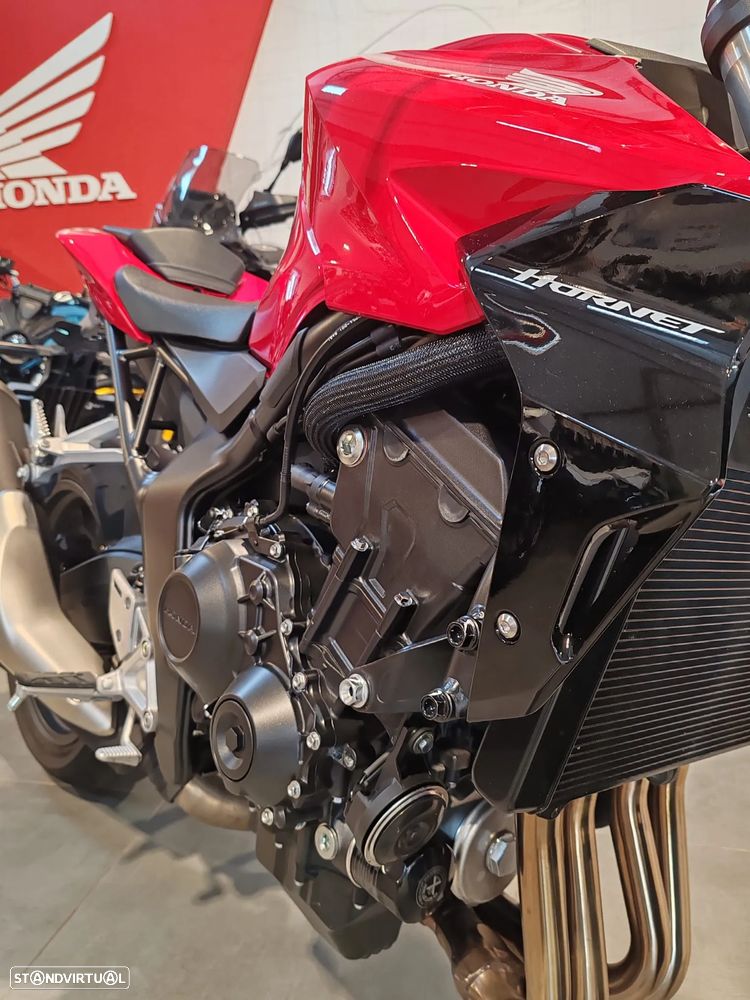 Honda CB Hornet 1000 - 4