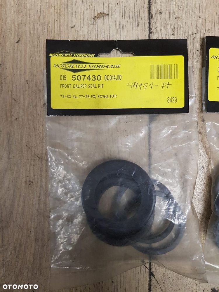 Uszczelki zacisku przód MCS 507430 Harley Davidson FX FXR FXWG XL 44151-77 - 2