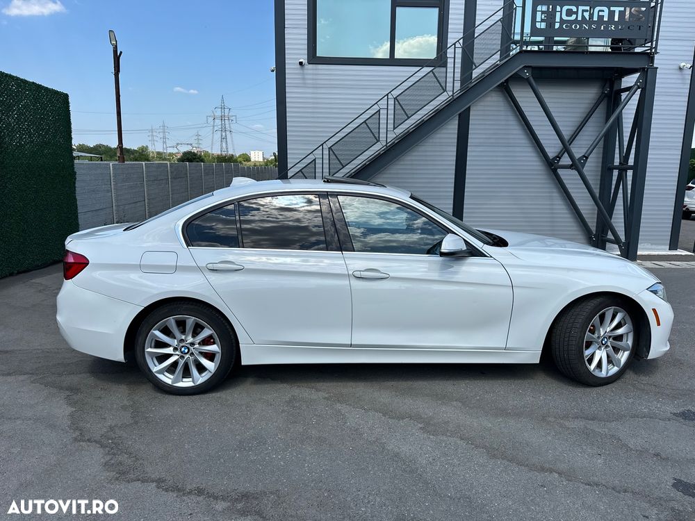 BMW Seria 3 320i xDrive AT - 11