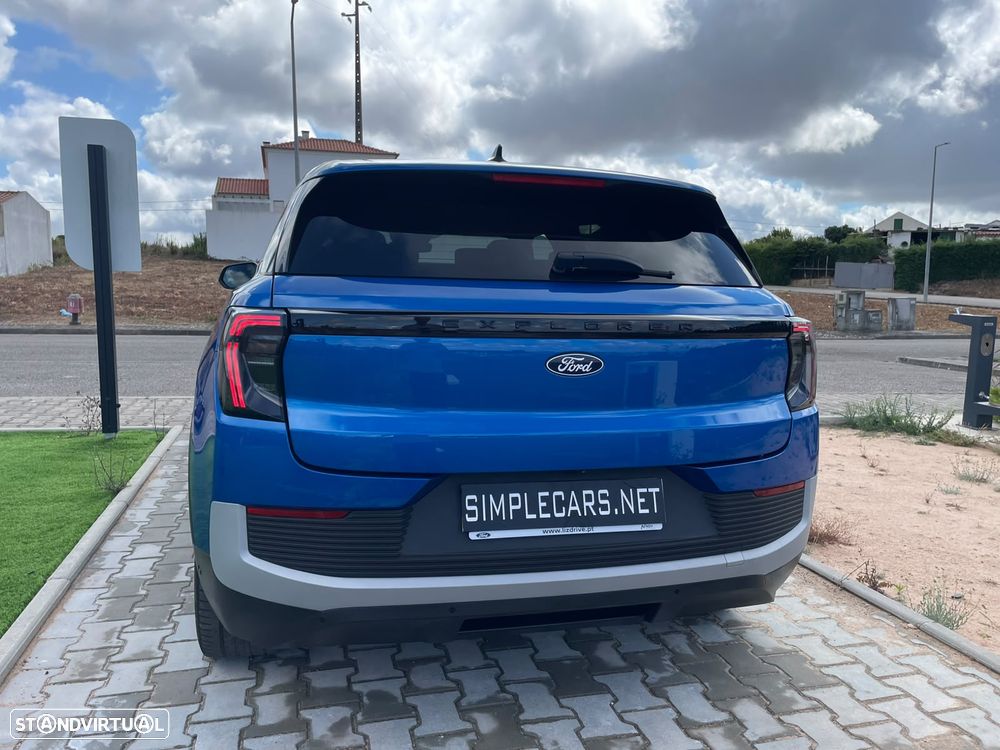 Ford Explorer Dual-motor Extend. Range AWD 77kWh Premium - 25