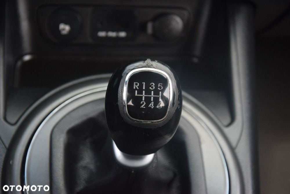 Kia Sportage 1.6 GDI Business Line L 2WD - 28
