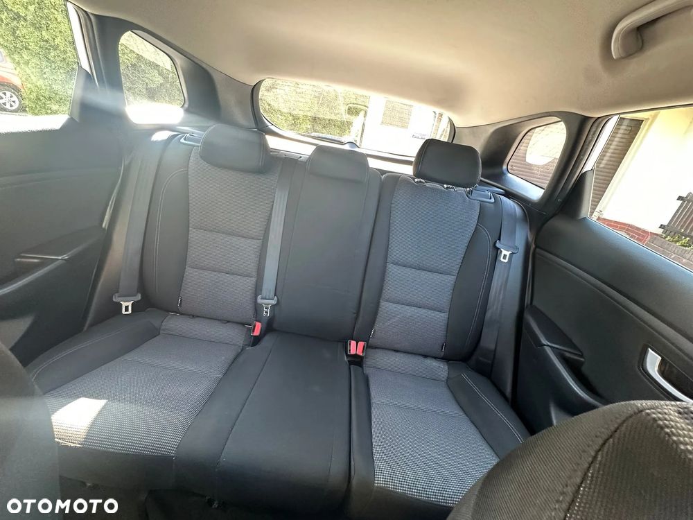 Hyundai i30 1.6 CRDi Classic - 10