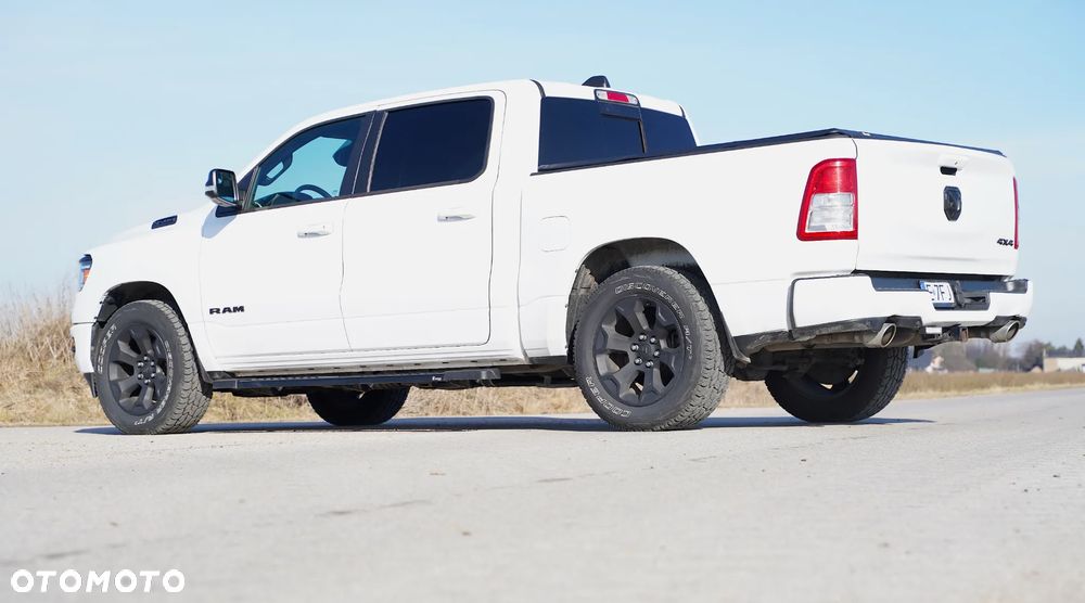 RAM 1500 5.7 Crew Cab Bighorn - 3