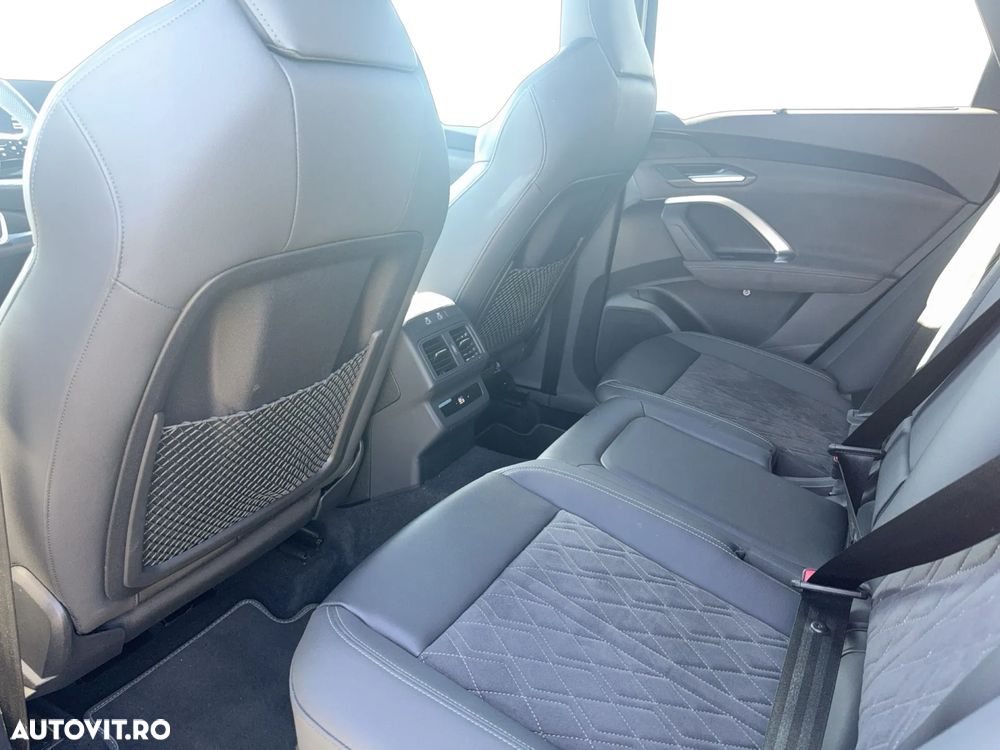 Audi Q5 Sportback - 12