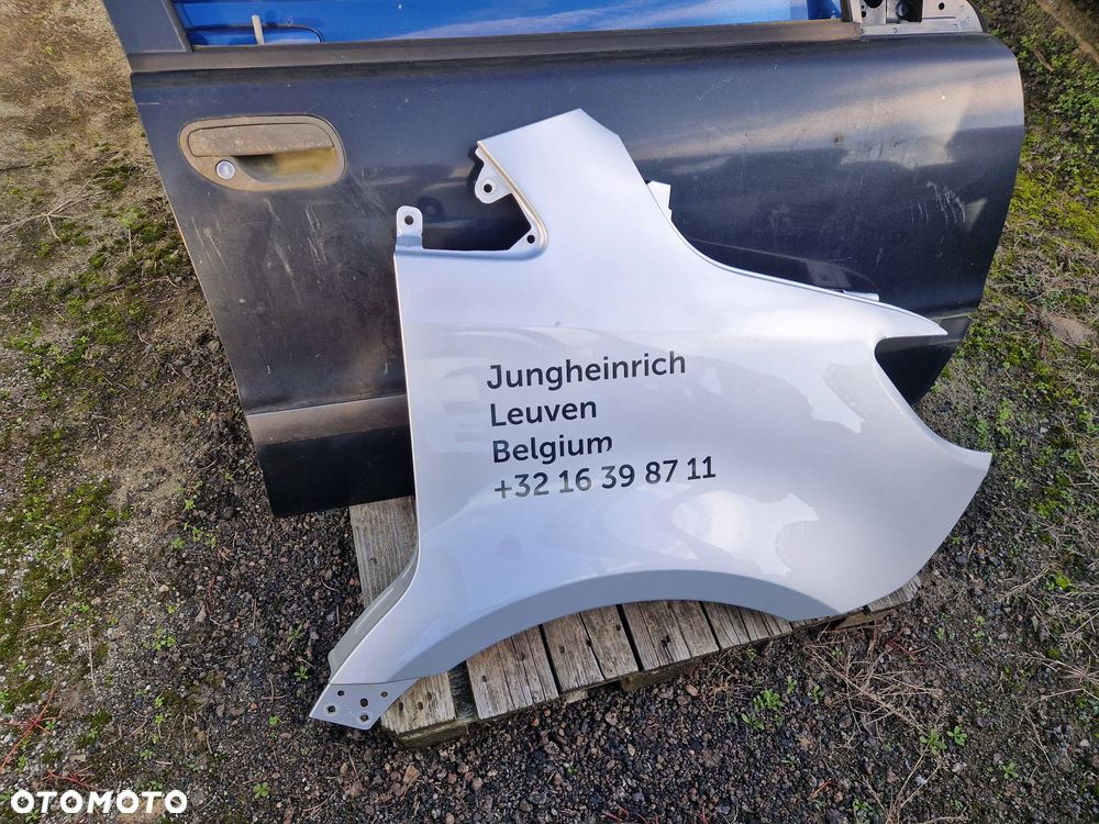 BŁOTNIK PRAWY MERCEDES SPRINTER 907 910