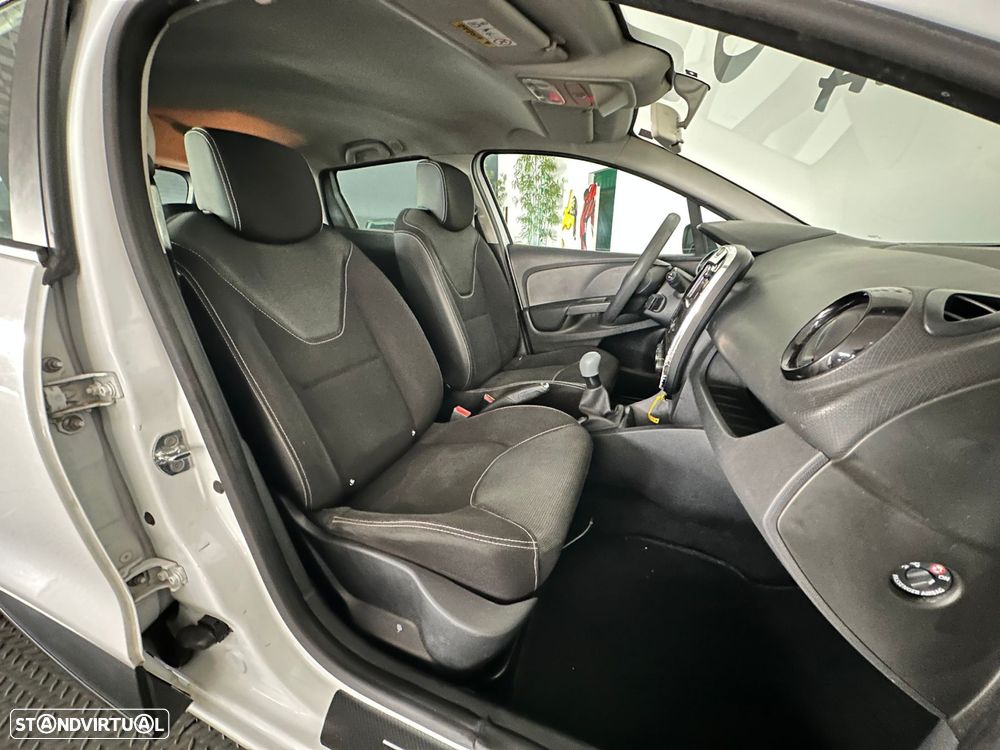 Renault Clio Sport Tourer 0.9 TCE Confort - 26