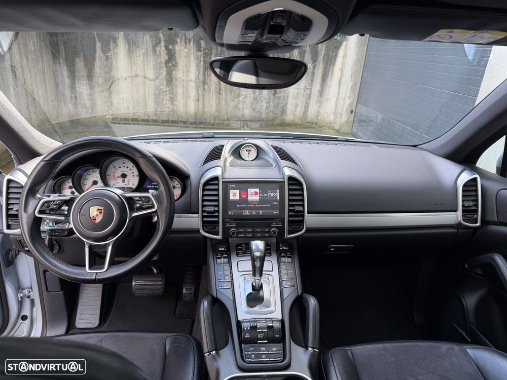 Porsche Cayenne Platinum Edition - 13