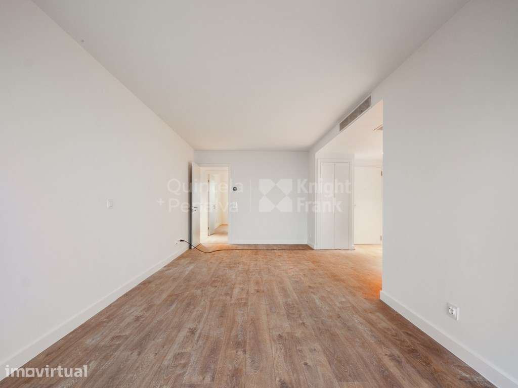 Apartamento T3+1 com terraço e garagem em Oeiras - Grande imagem: 5/25
