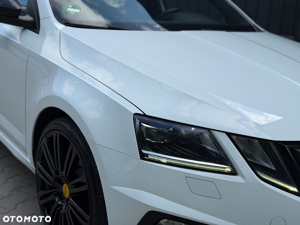 Skoda Octavia 2.0 TDI RS Challenge DSG - 16
