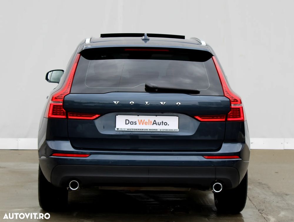 Volvo XC 60 B4 MHEV AT8 FWD Momentum Pro - 4