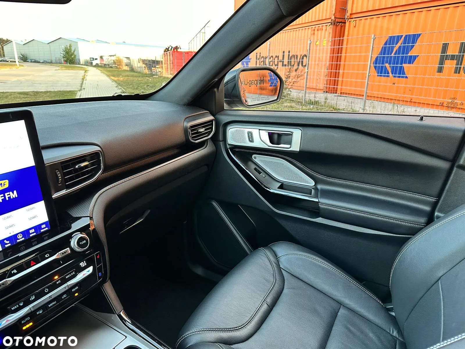 Ford Explorer - 20