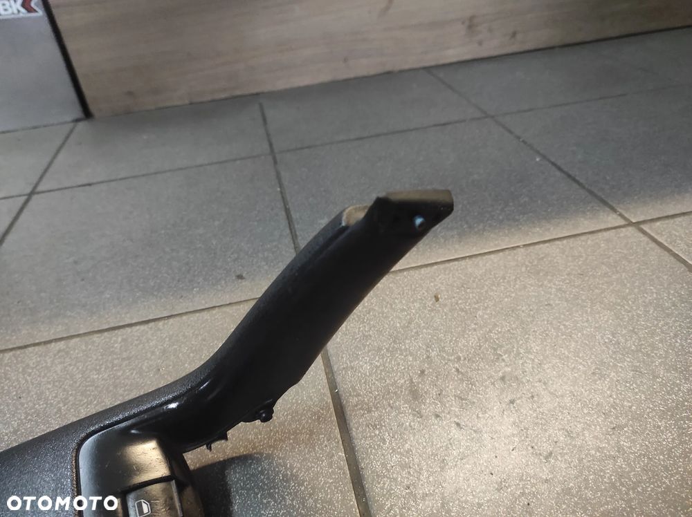 AUDI A3 8P 8P3 3 DRZWI PODŁOKIETNIK DRZWI BOCZKA RĄCZKA PRAWA PRAWY WYSYŁKA !!!!! - 4