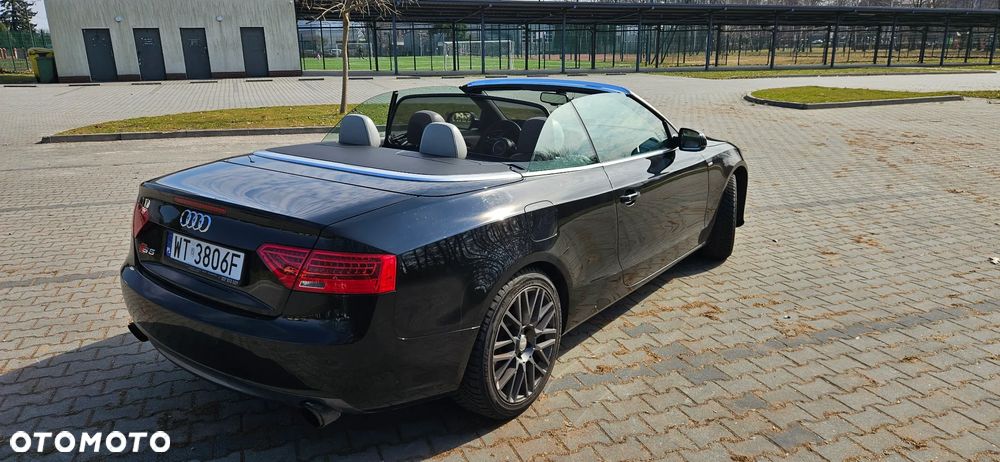 Audi A5 Cabrio 2.0 TFSI quattro S tronic - 11