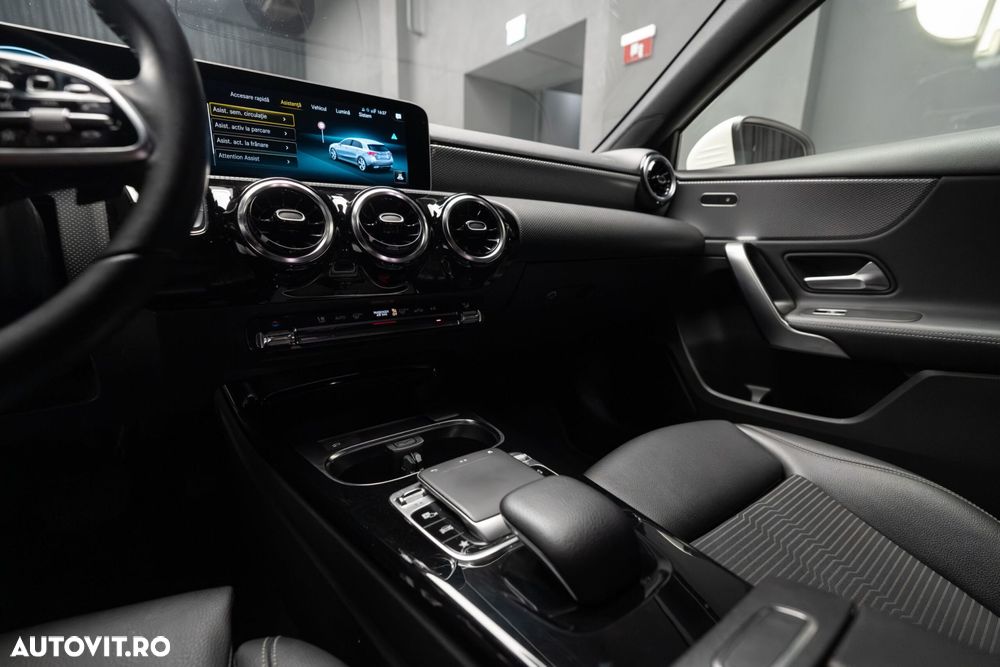 Mercedes-Benz A 220 - 24