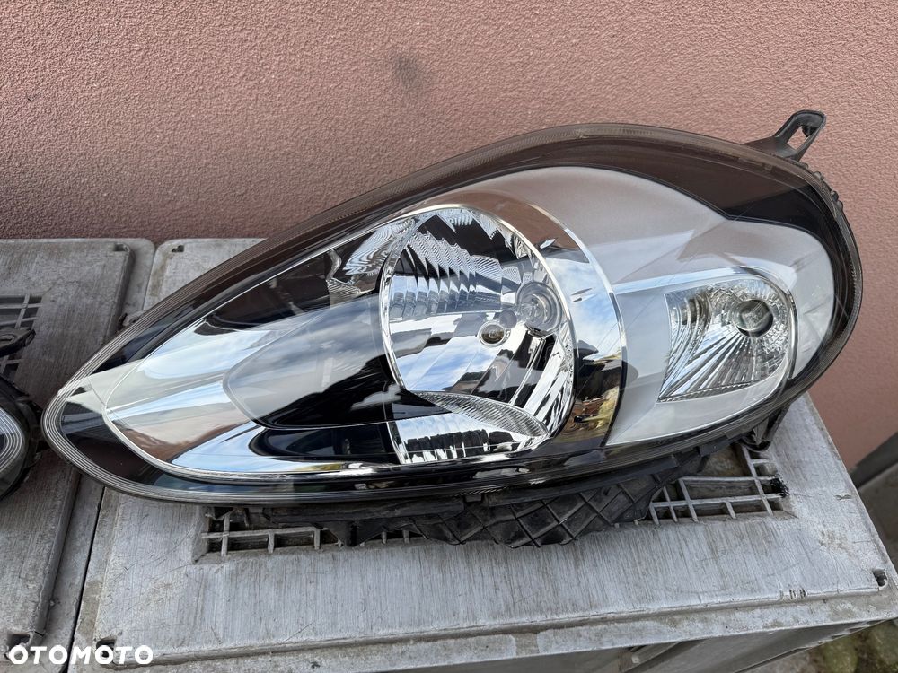 Lampa przednia FIAT PUNTO EVO KOMPLET EUROPA ORYGINALNE VALEO - 3