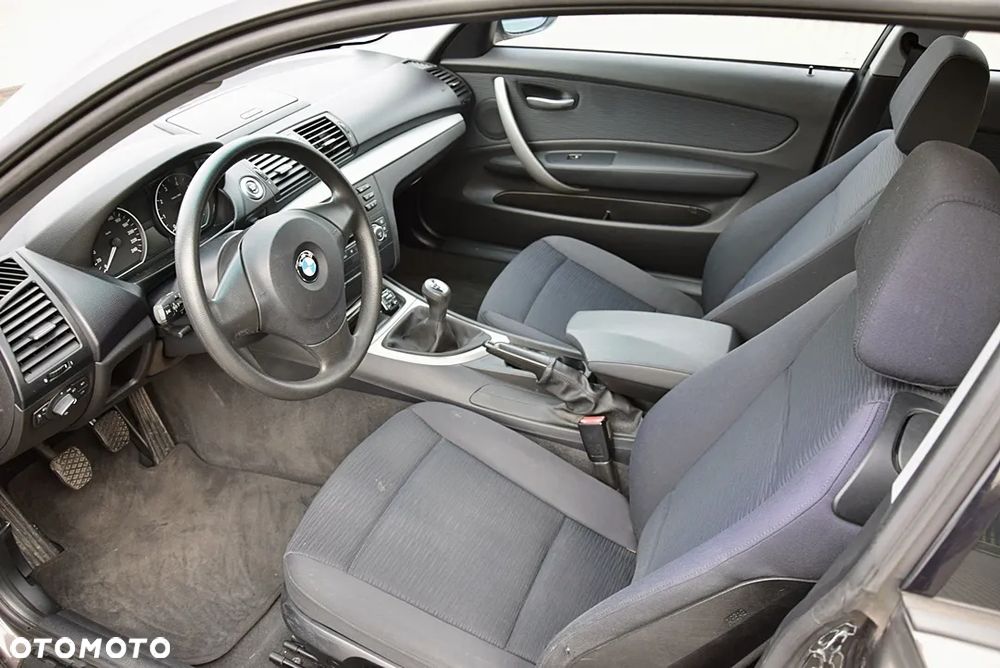 BMW Seria 1 116i - 27