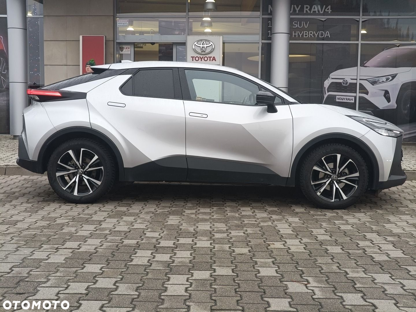 Toyota C-HR - 8