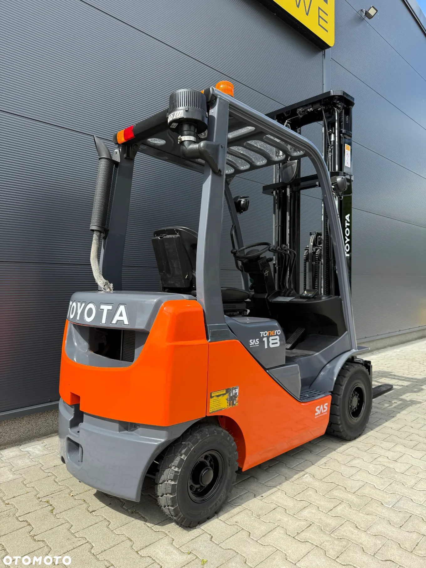 Toyota 02-8FDF18 - 6