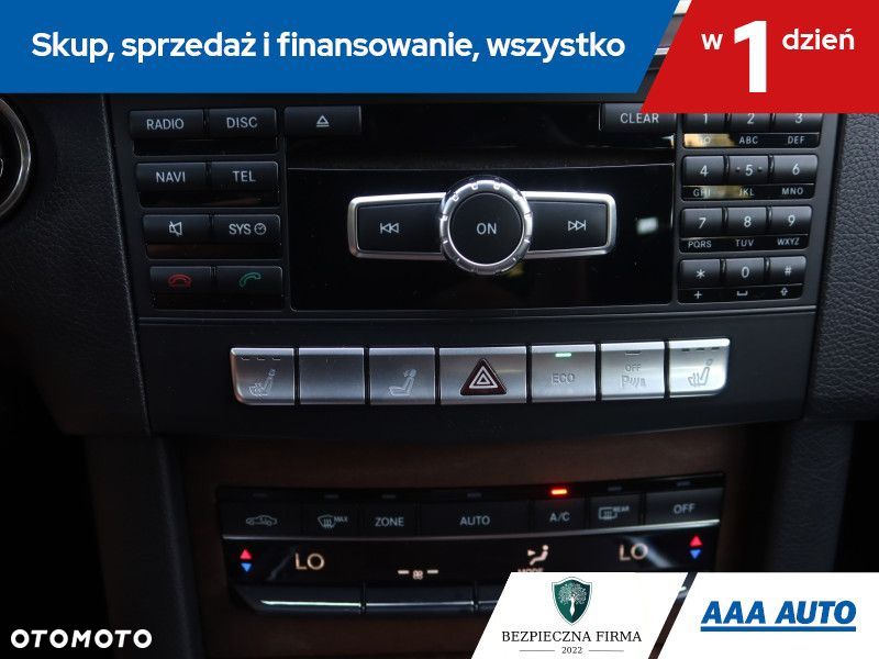 Mercedes-Benz Klasa E - 17